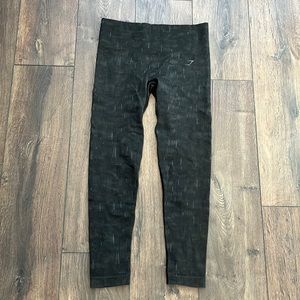 Gymshark Illumination seamless leggings - Black/grey - Size medium